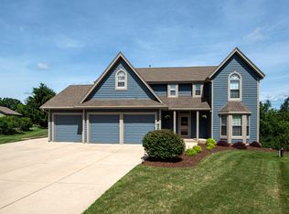 W268N7373 Cameron Ct, Lisbon, WI 53089