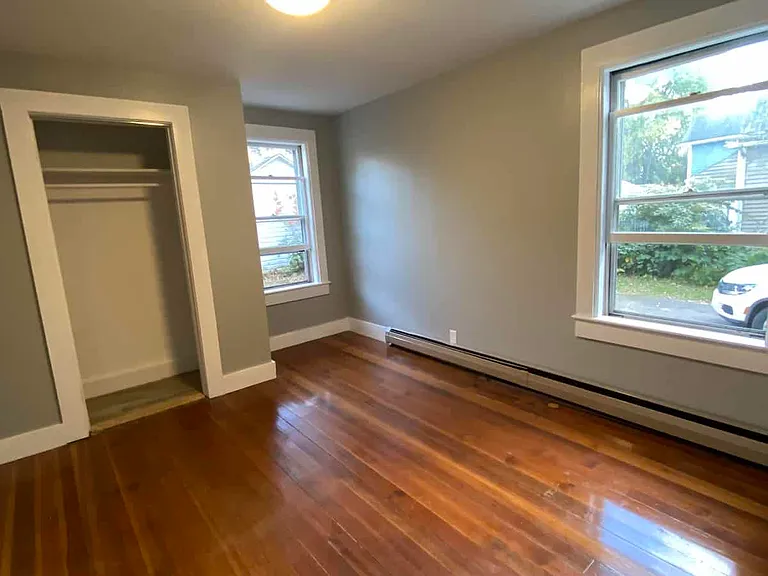 49 Walnut St #1 — Photo 10