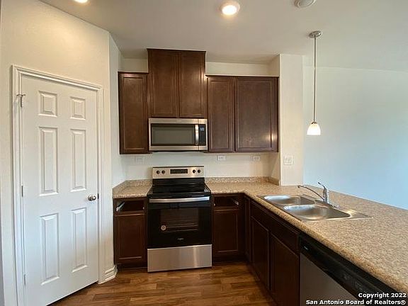4th image of 10219 Quiet Creek St