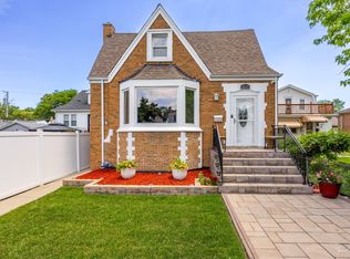 3323 N Pioneer Ave, Chicago, IL