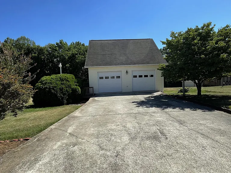 1884 Prophet Rd — Photo 2