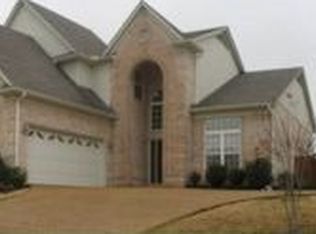 1675 Belledeer Dr E, Cordova, TN 38016