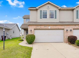 1417 Cobblestone Way, Champaign, IL 61822