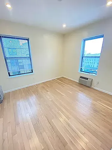 565 W 188th St #52 Photo 1