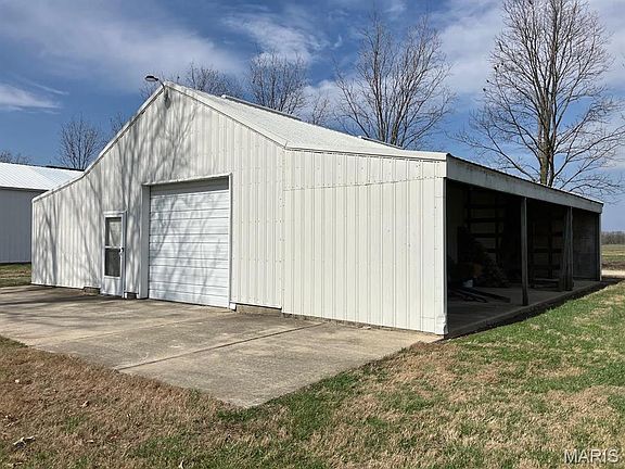 5th image of 6811 Breese Rd