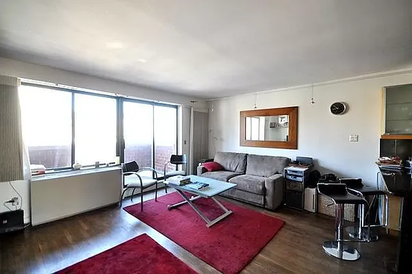 Rented by Compass | media 18