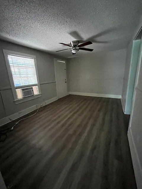610 West Brazos Street - 4 — Photo 2
