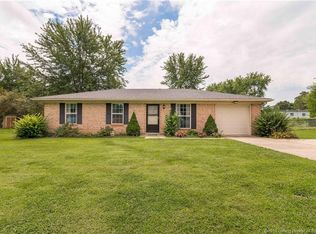 765 Charles Douglas St NE, Palmyra, IN 47164