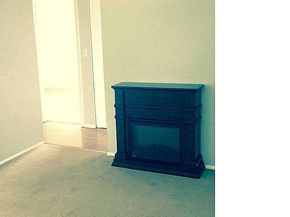 3rd image of 1117 Lewis St