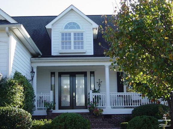 2nd image of 2851 Trailwood Dr