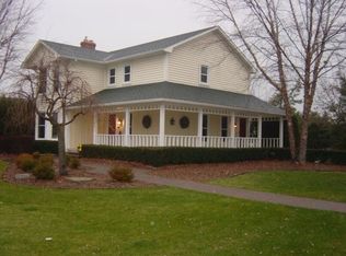 31560 Norfolk St, Livonia, MI 48152