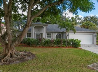 940 Moon Lake Dr, Naples, FL 34104