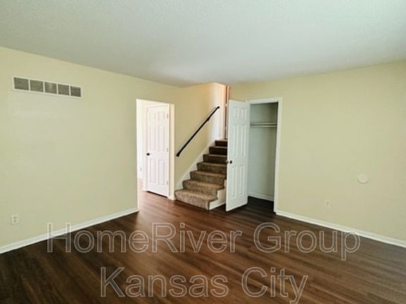 2nd image of 412 N Downey Ave
