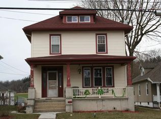 3196 N George St, Emigsville, PA 17318