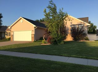 1503 17th Ave, Kearney, NE 68845