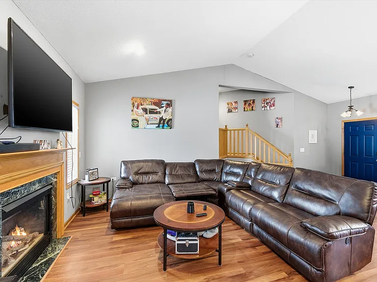 701 E Beaver St — Photo 8