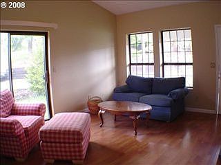4th image of 1912 Hillhouse Dr