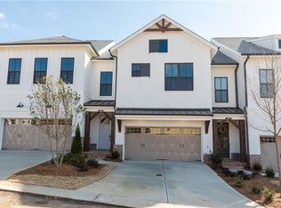 202 Phillips Ln, Alpharetta, GA 30009
