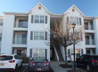 336 Waterford Dr #336, Edison, NJ 08817