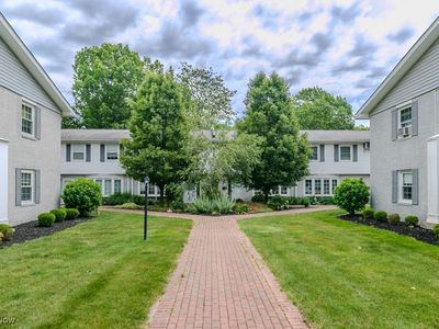 3 Meadowlawn Dr UNIT 13, Mentor, OH, 44060