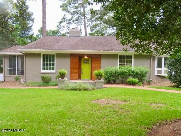 1266 Waverland Dr, Macon, GA 31211