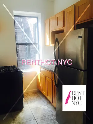 Rented by Weissman Realty | media 8