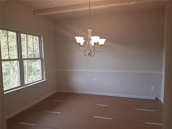 2nd image of 240 Hastings Ct