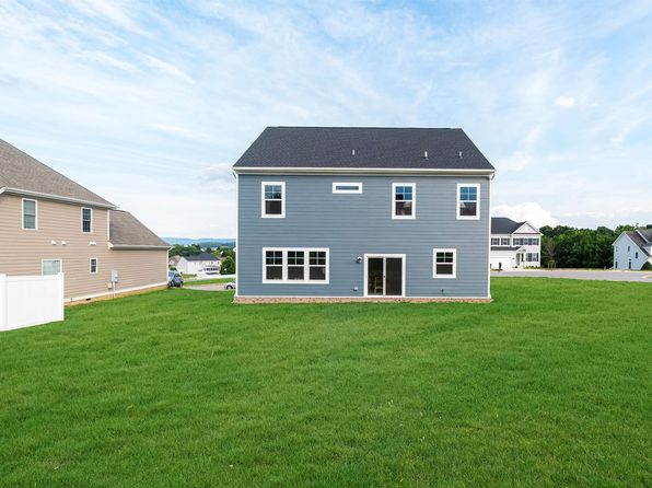 6 N Windsong Ct #OO7IAO, Fishersville, VA 22939
