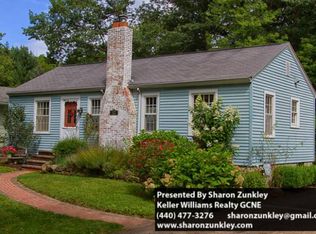 38277 Roselawn St, Willoughby, OH 44094
