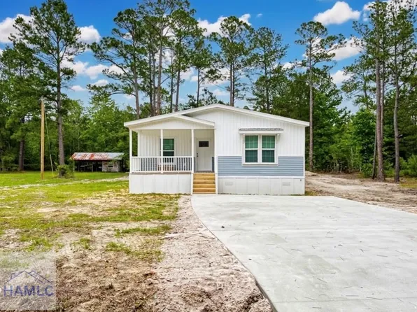 640 N Macon St, Ludowici, GA 31316