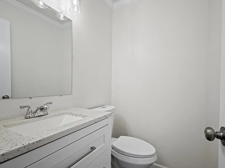 443 Pheasant Ln #441 — Photo 6