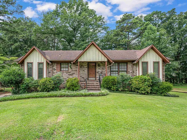108 Westwood Dr SW, Bessemer, AL 35022
