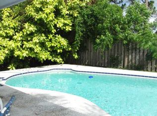 1693 SE Washington St, Stuart, FL 34997