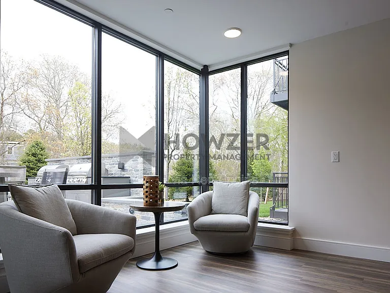 850 Falmouth Rd — Photo 30