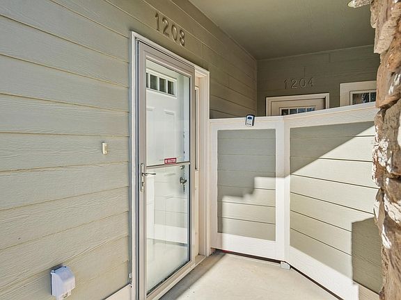 4th image of 5775 W 29th St #1208