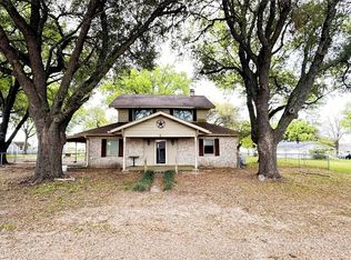 4 W Manning St, Madisonville, TX 77864