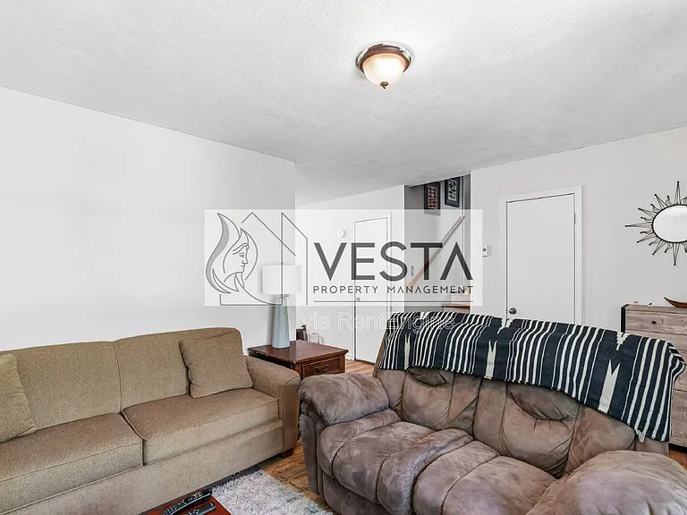 2 Laurel Brook Dr — Photo 5