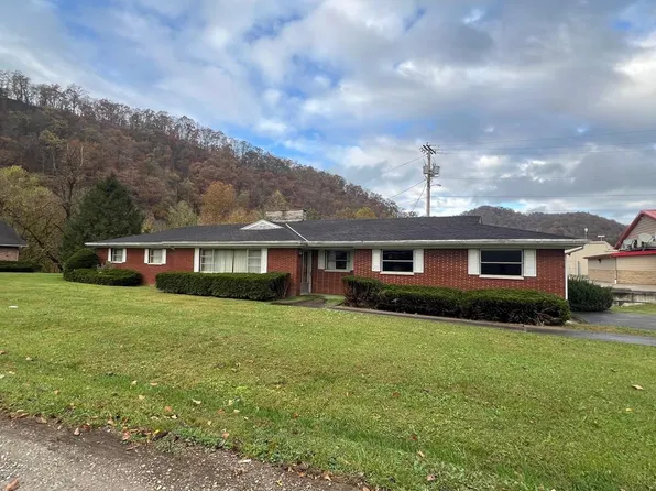 118 Cherokee Dr, Pikeville, KY 41501