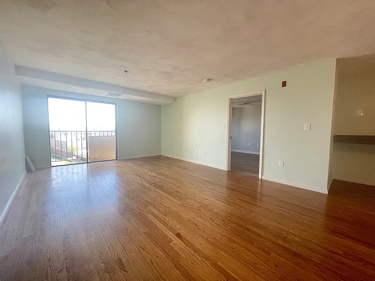 39 Parlin St #404 — Photo 10