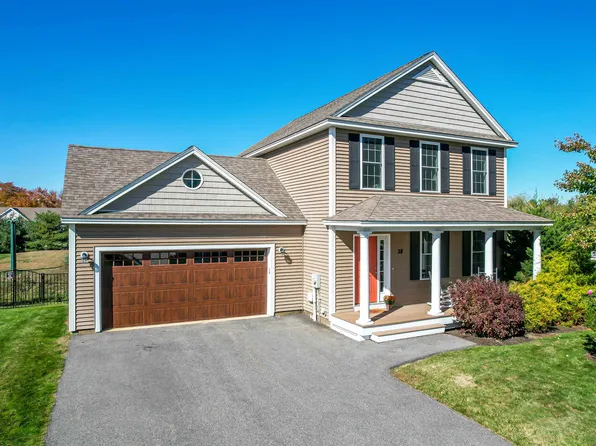 38 Diamondback Avenue, Nashua, NH 03062