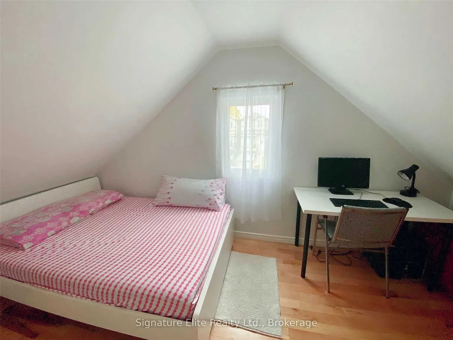 4 bed, $2,745 — Photo 3