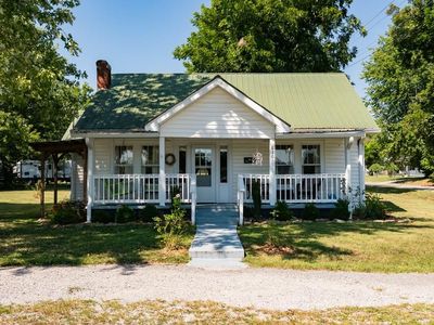 610 College St, Livingston, TN, 38570