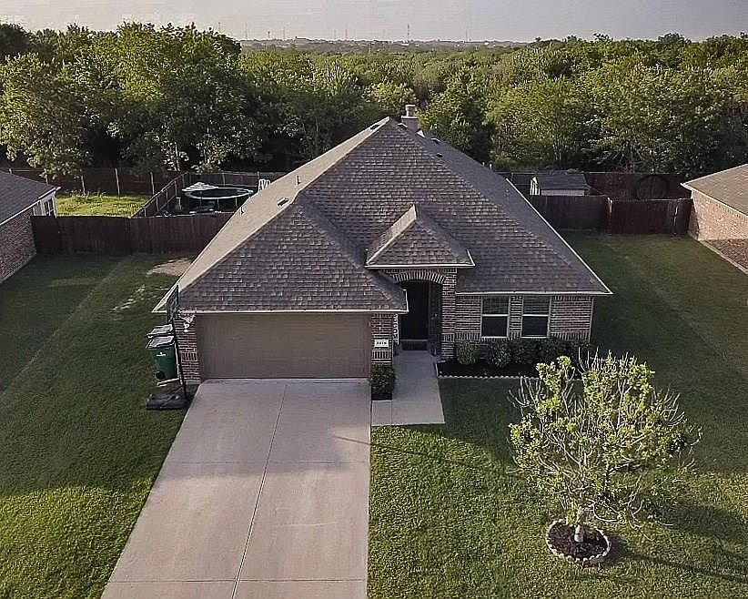 1st image of 1118 Colony Dr