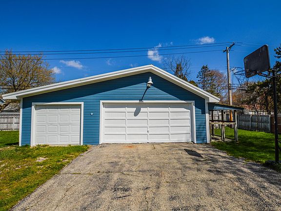 2nd image of 10218 W Mawman Ave
