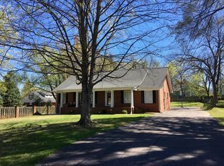 803 Sharpe St, Murray, KY 42071