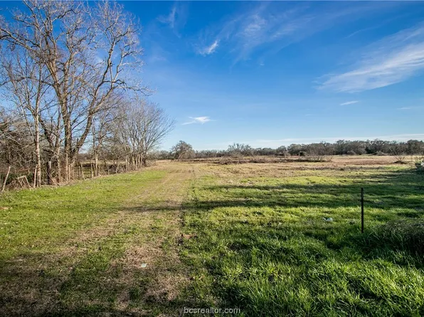 10496 County Road 279, Snook, TX 77878