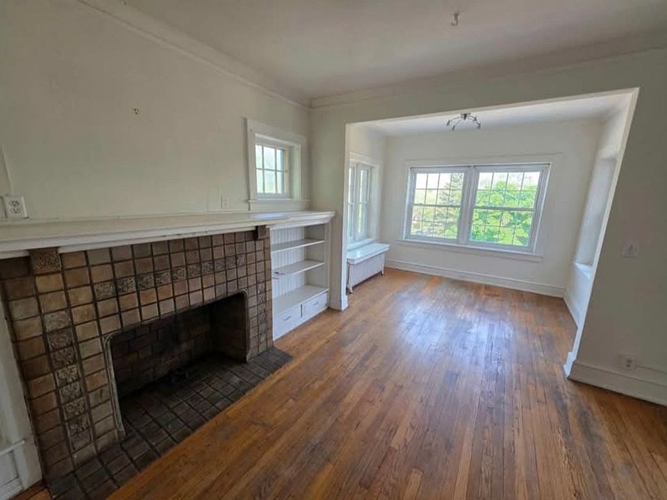 1st image of 2544 N Maryland Ave #2207-12