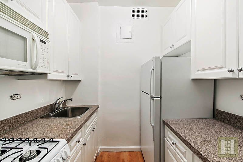 2nd image of 320 E 58th St APT 1D