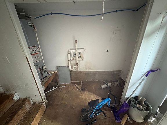 3rd image of 1808 Churchill Way