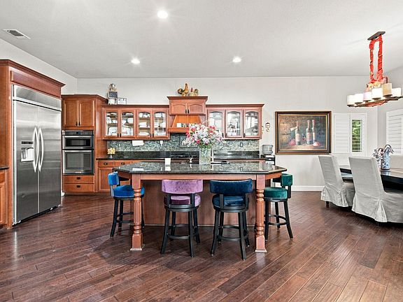 4th image of 10941 Saint Moritz Cir
